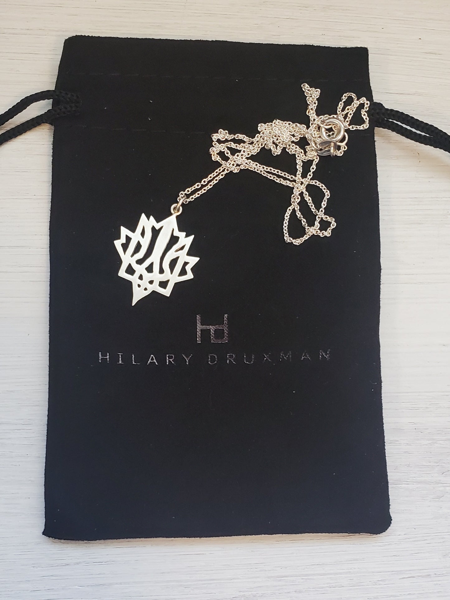 Hilary Druxman Silver Trident/Maple leaf (16-18)