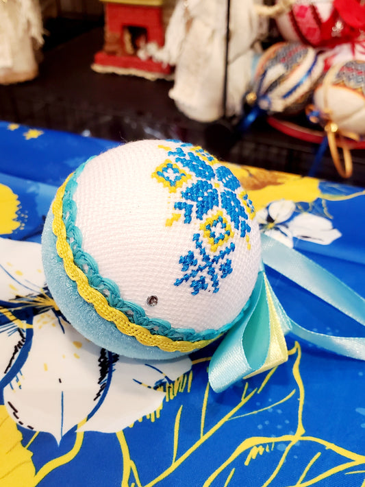 Christmas Ball UA Mix 6 cm T2