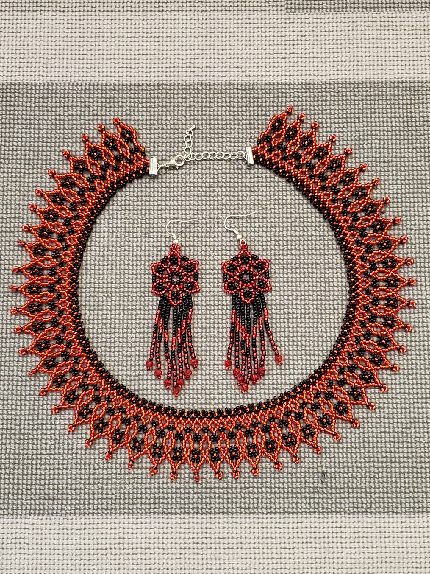 Beaded necklace & earrings Set Red Black 015
