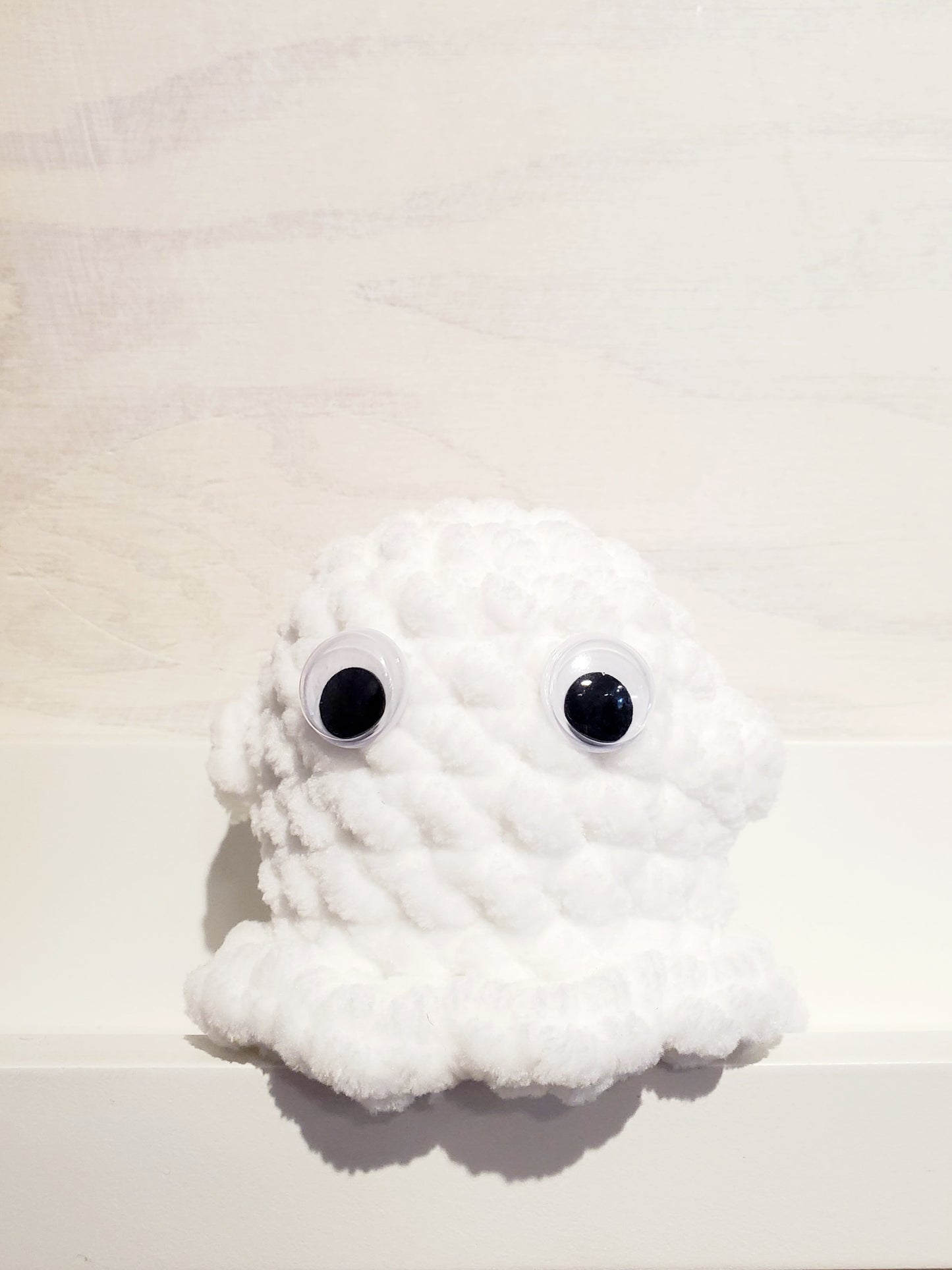 Knitted Toy Ghost Medium