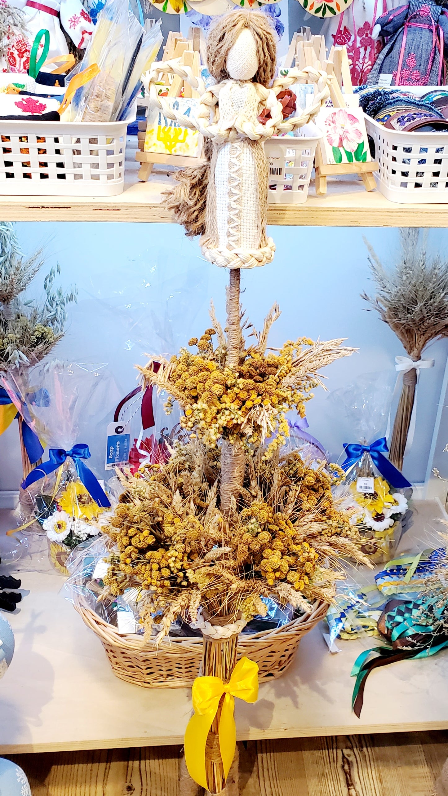 Didukh with a granary