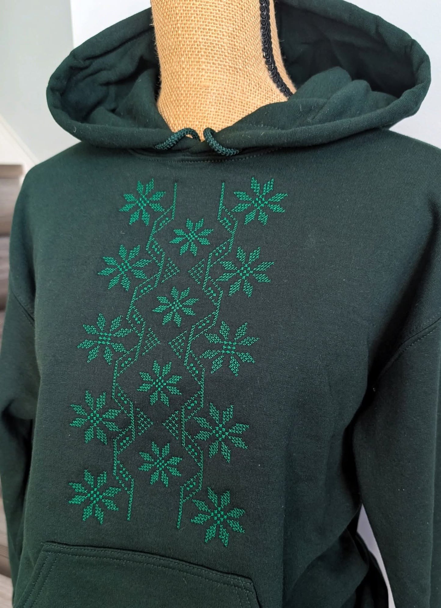Hoodie with embroidery, green T1, size L
