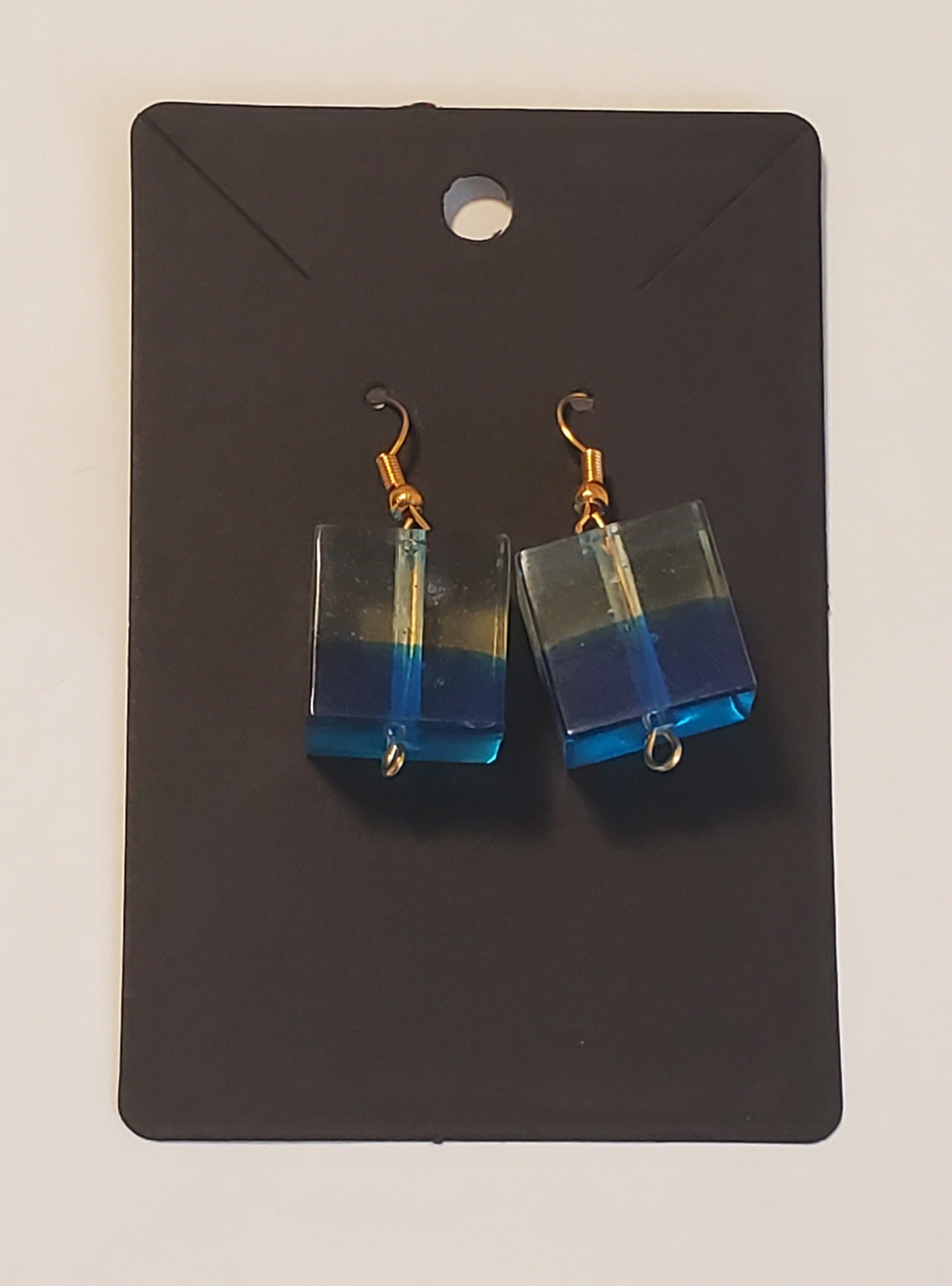 Earrings pair cube of two colors