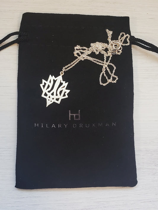 Hilary Druxman Silver Trident/Maple leaf (16-18)