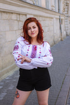 Women's embroidered shirt "Diva" (white with red)