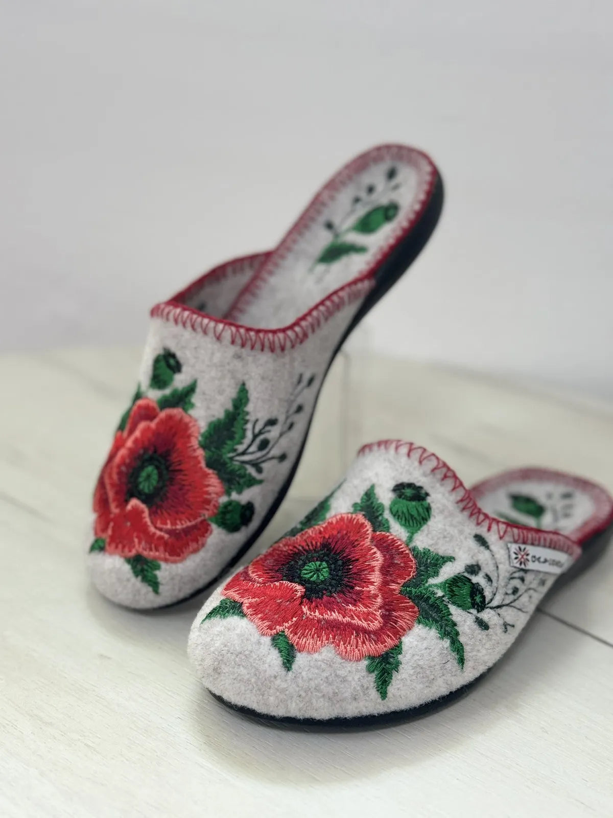 Women's embroidered slippers, size 36, 37, 38 (beige)
