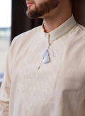 Men's embroidered Shirt "Honor" XL (cream with white)
