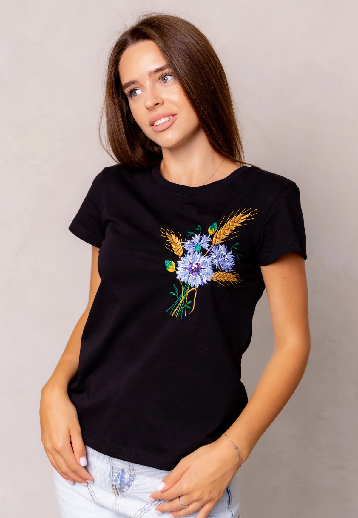 Women's Embroidered T-Shirt "Bouquet" (black)
