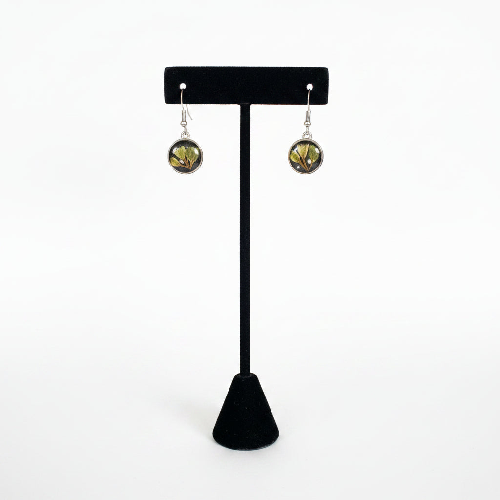Earrings with flowers/cube of two colors