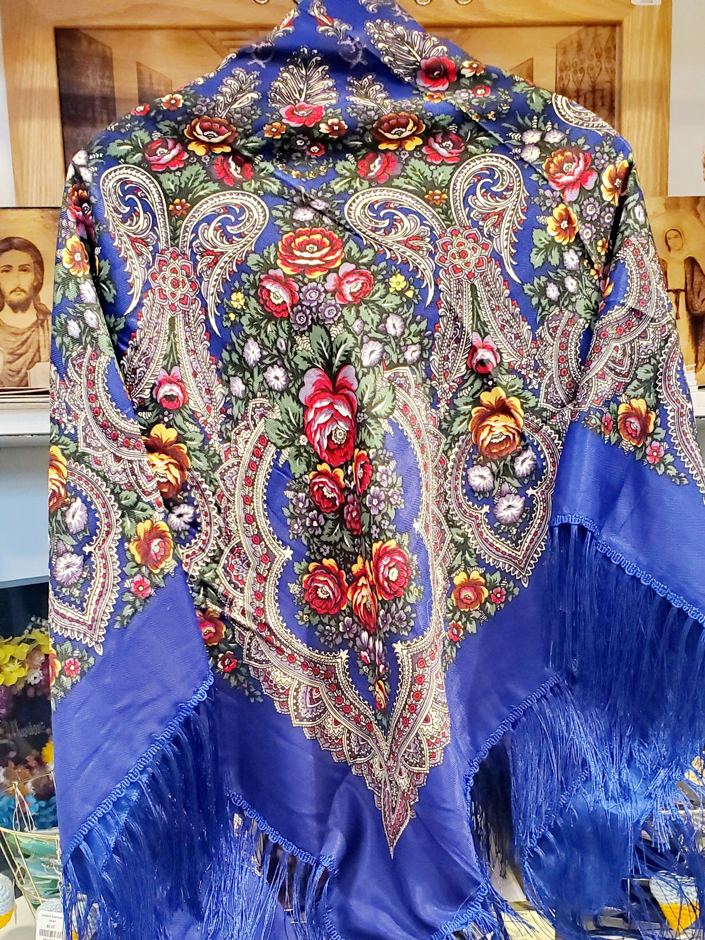 Shawl UA (Wool 80% Viscose 20%)