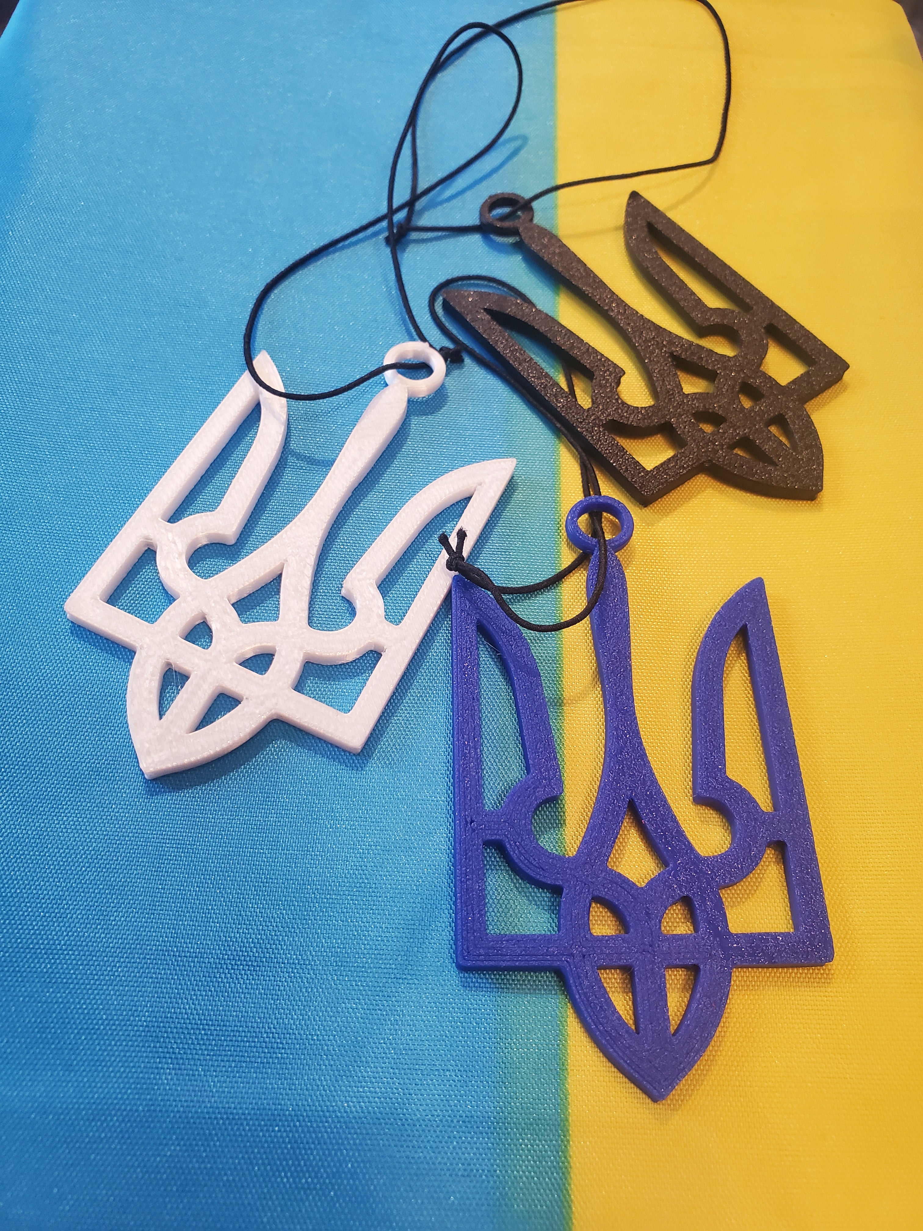 3D print Tryzub "Hanger" Small