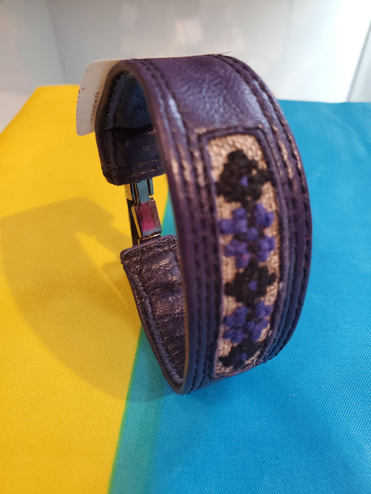 Bracelet with embroidery Small