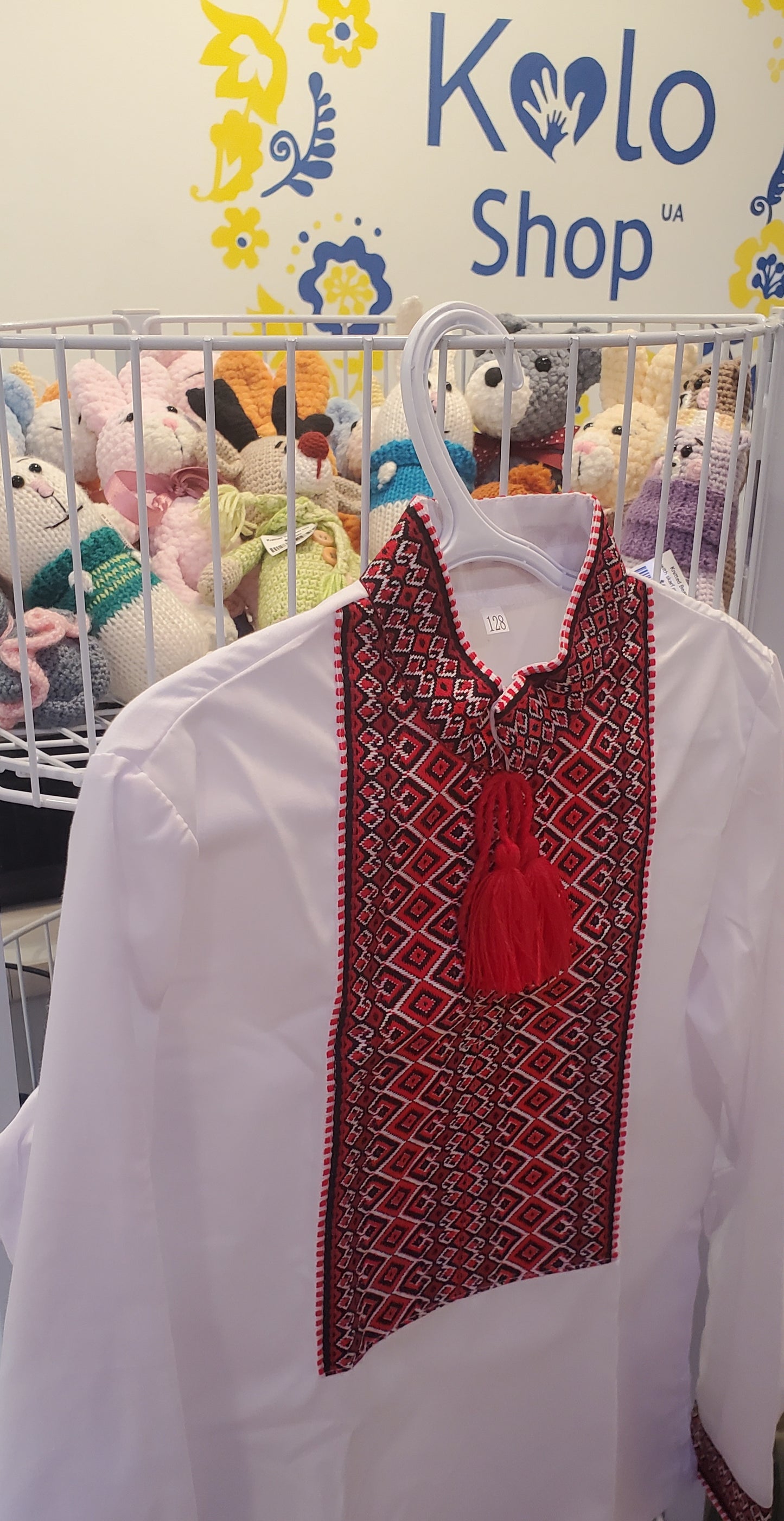 Embroidered children's shirt 128 red/blk