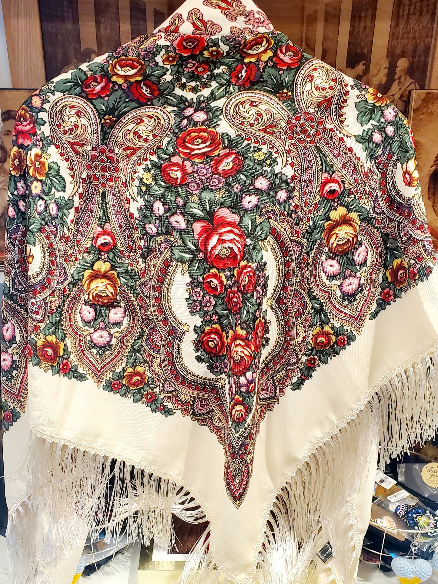 Shawl UA (Wool 80% Viscose 20%)