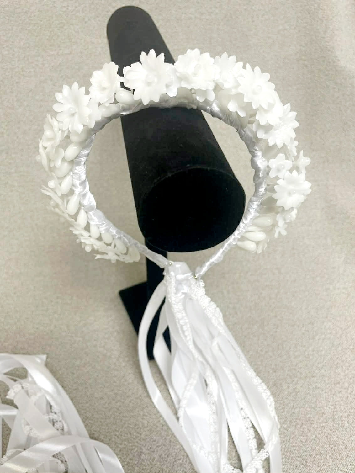 Head wax wreath
