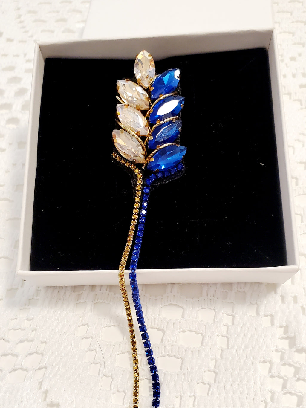 Handmade Brooch Spikelet UA