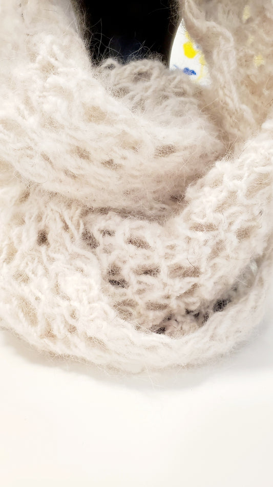 Samoyed dog wool snood