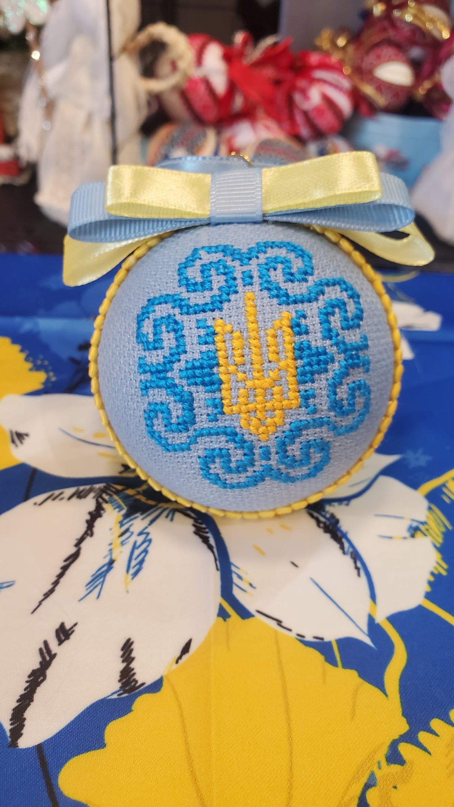 Embroidered Christmas Ball UA Mix 6 cm T3