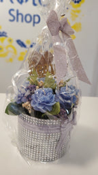 Valentine's Day gift Candles flowers composition