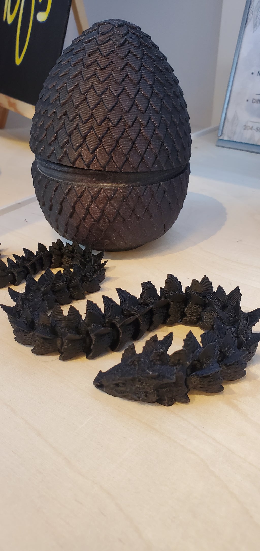 3D Eggs Black with Dragon
