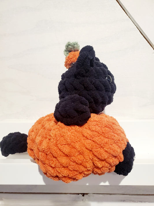 Knitted Toy Cat pumpkin