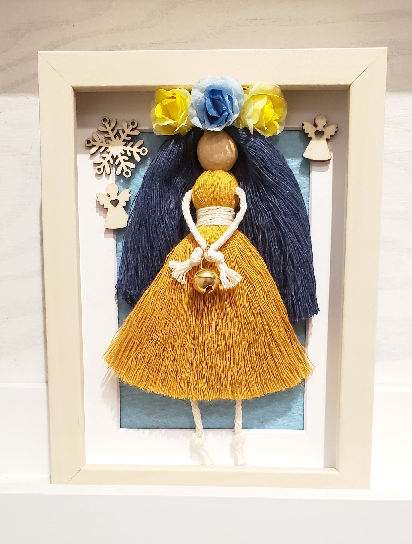 Angel in the frame T1