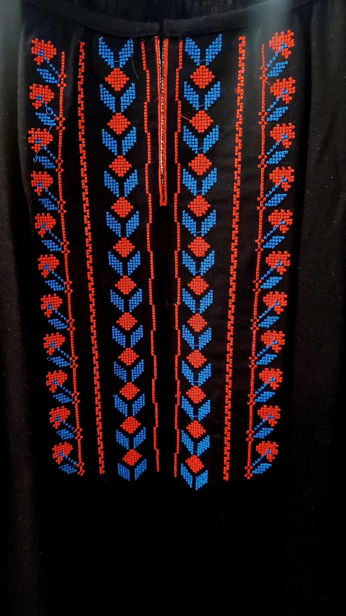 Embroidered women blouse Black red/blue