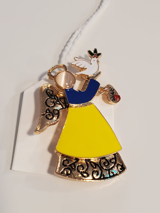 Brooch UA
