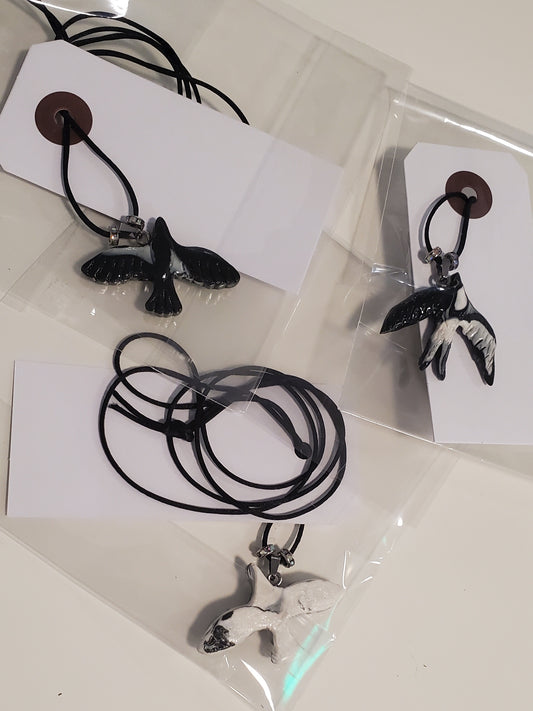 Pendant turtle dove