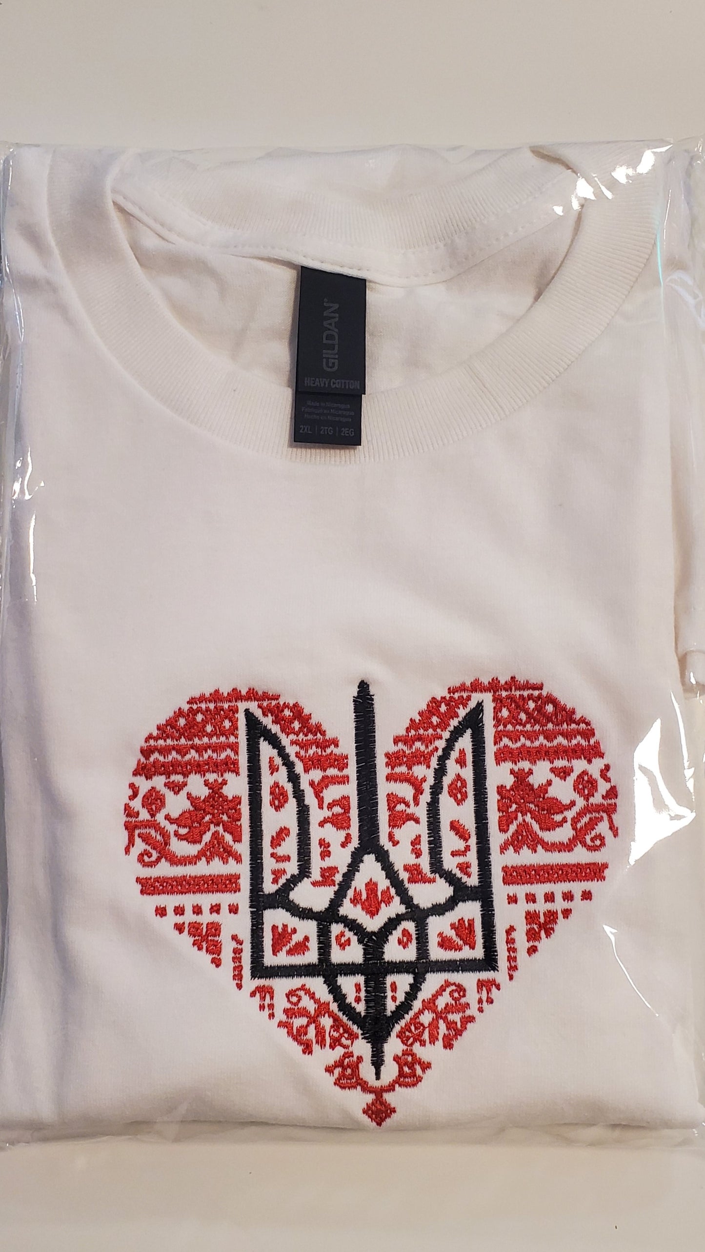 T-shirt embroidered UA