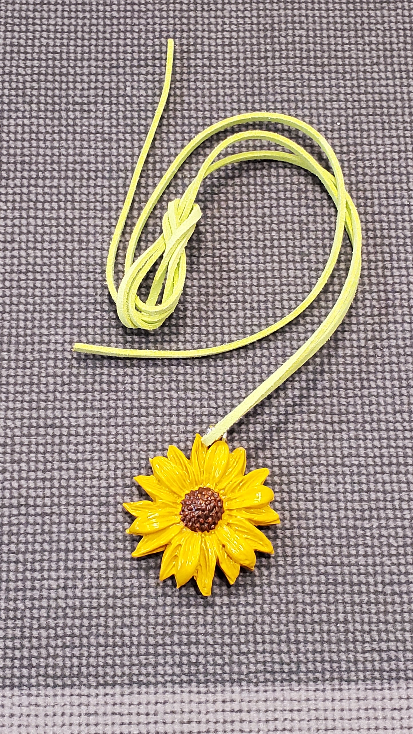 Pendant sunflower