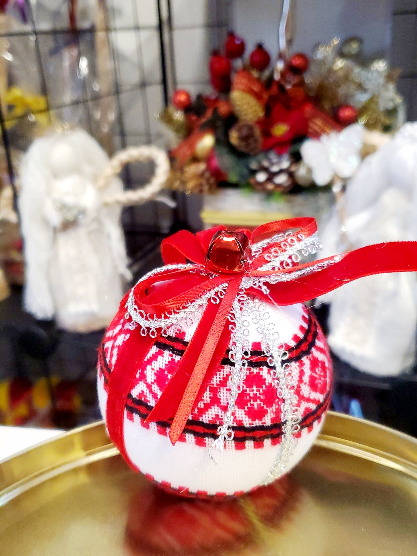 Christmas Ball UA Mix T1