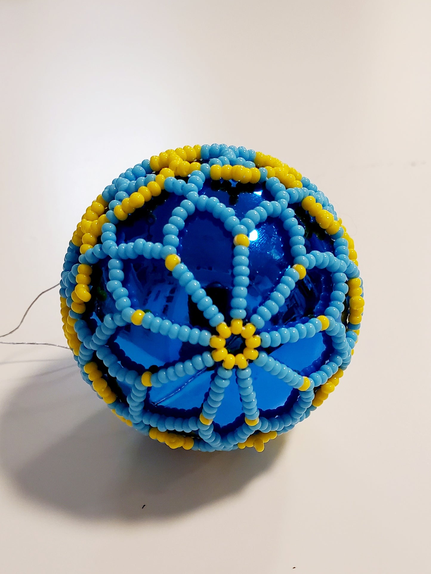 Beaded Christmas ball (Small size)