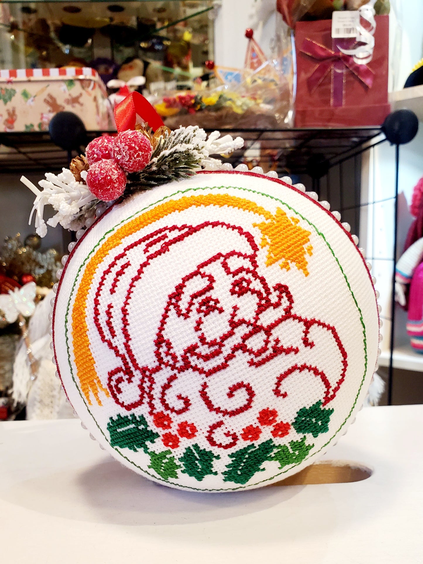 Embroidered Christmas Ball UA Mix 14 cm T1