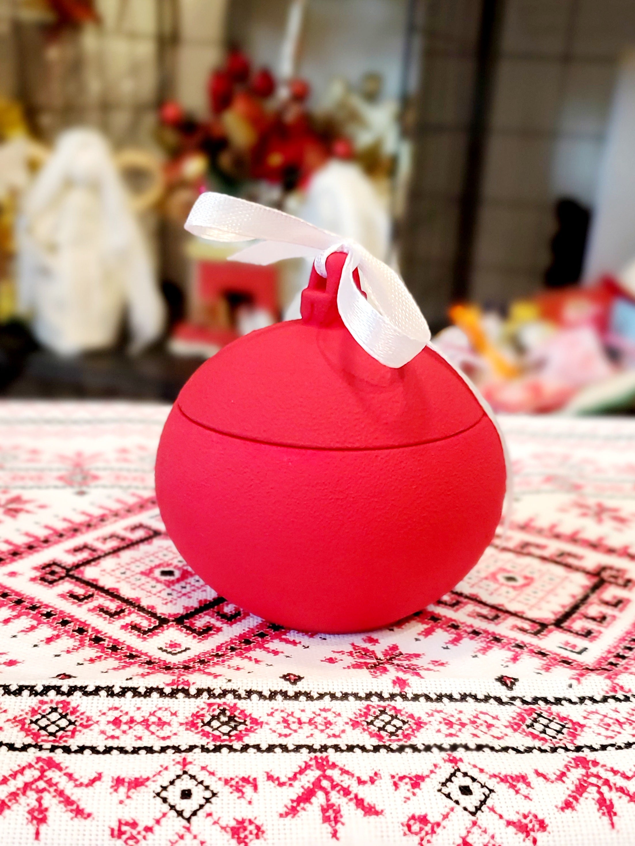 Soy aroma candle Christmas red ball