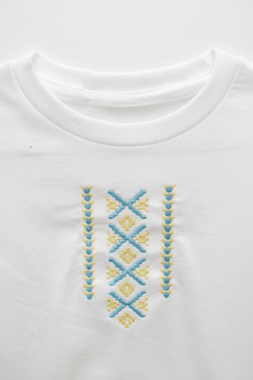 T-shirt kids with embroidery (Size Youth M, Youth XL)