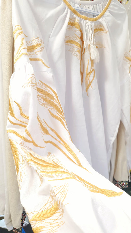Embroidered women blouse "Gold spikelets"