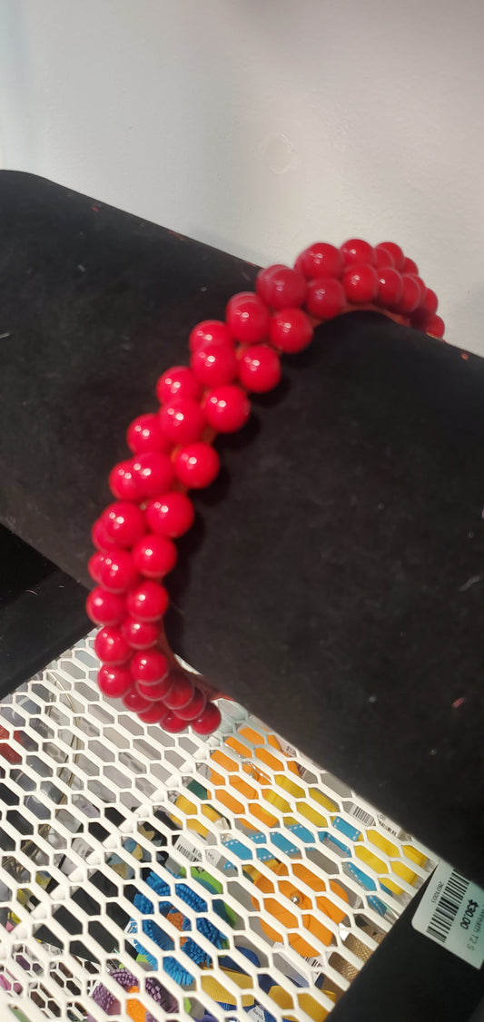 Head wreath red berries