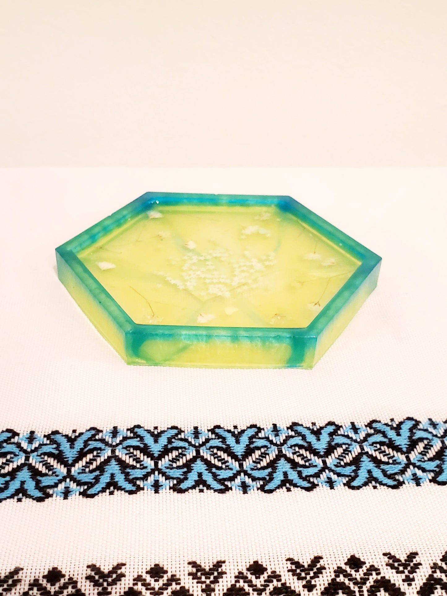 Resin Epoxy jewelry storage stands with real flowers