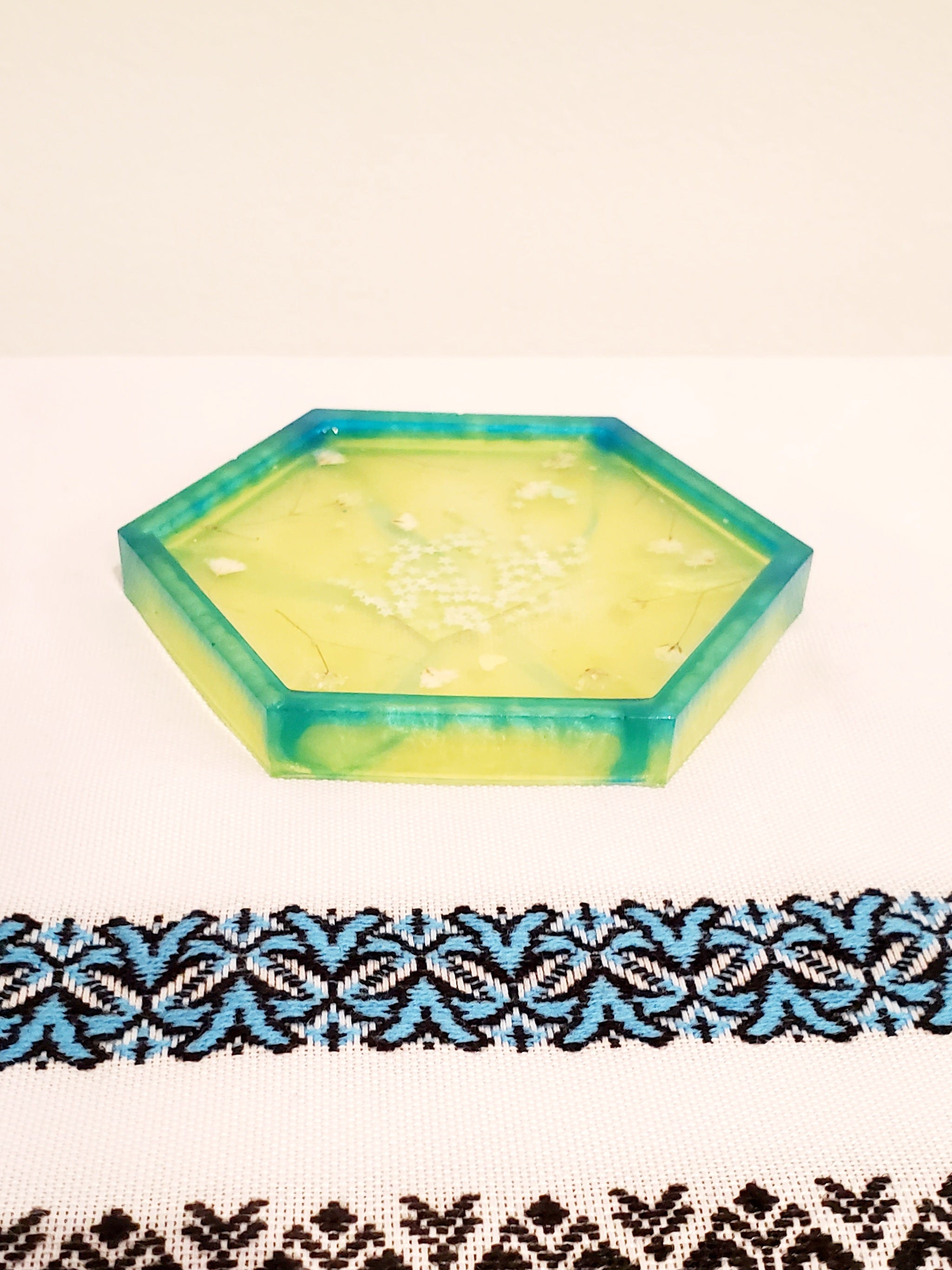 Resin Epoxy jewelry storage stands with real flowers
