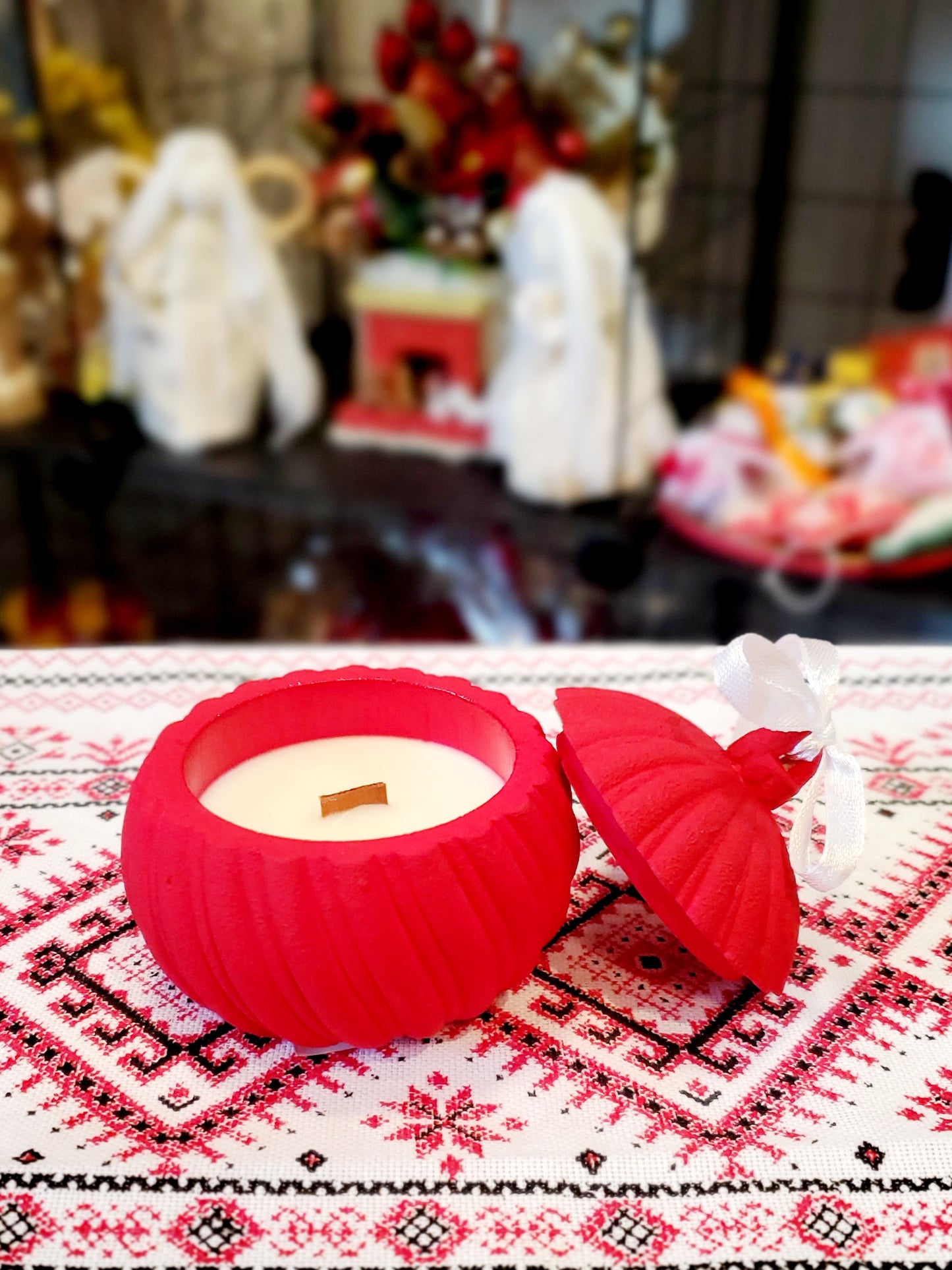 Soy aroma candle Christmas red ball