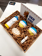 Gift set "Ukrainian Bloom" (2 bomb, lip balm, bath salt & soap)