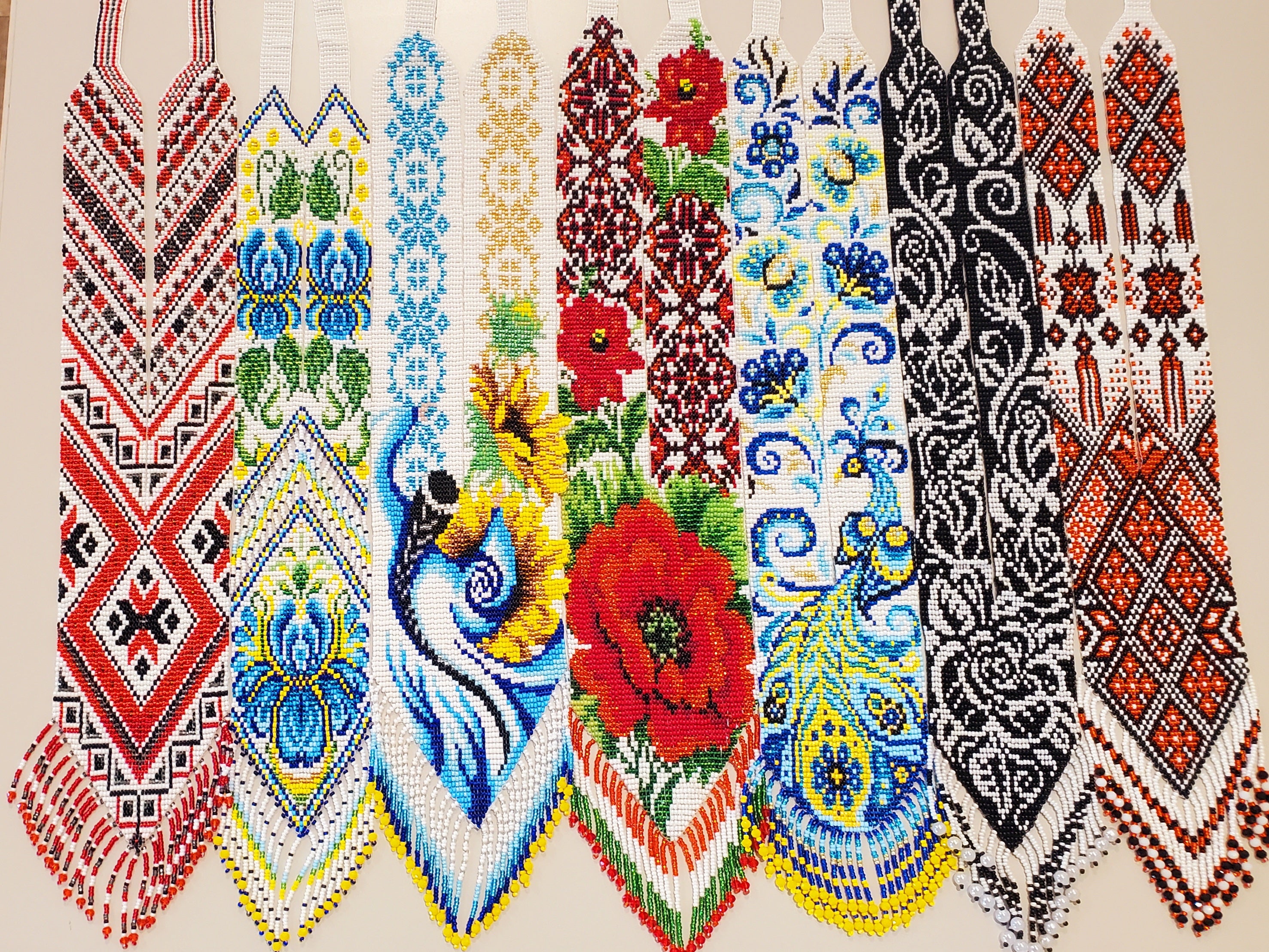 Beaded necklace "Gerdan"