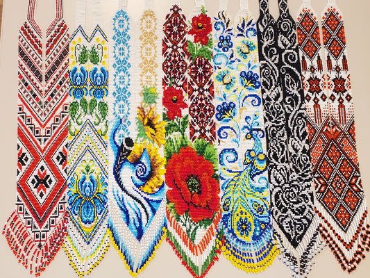 Beaded necklace "Gerdan"