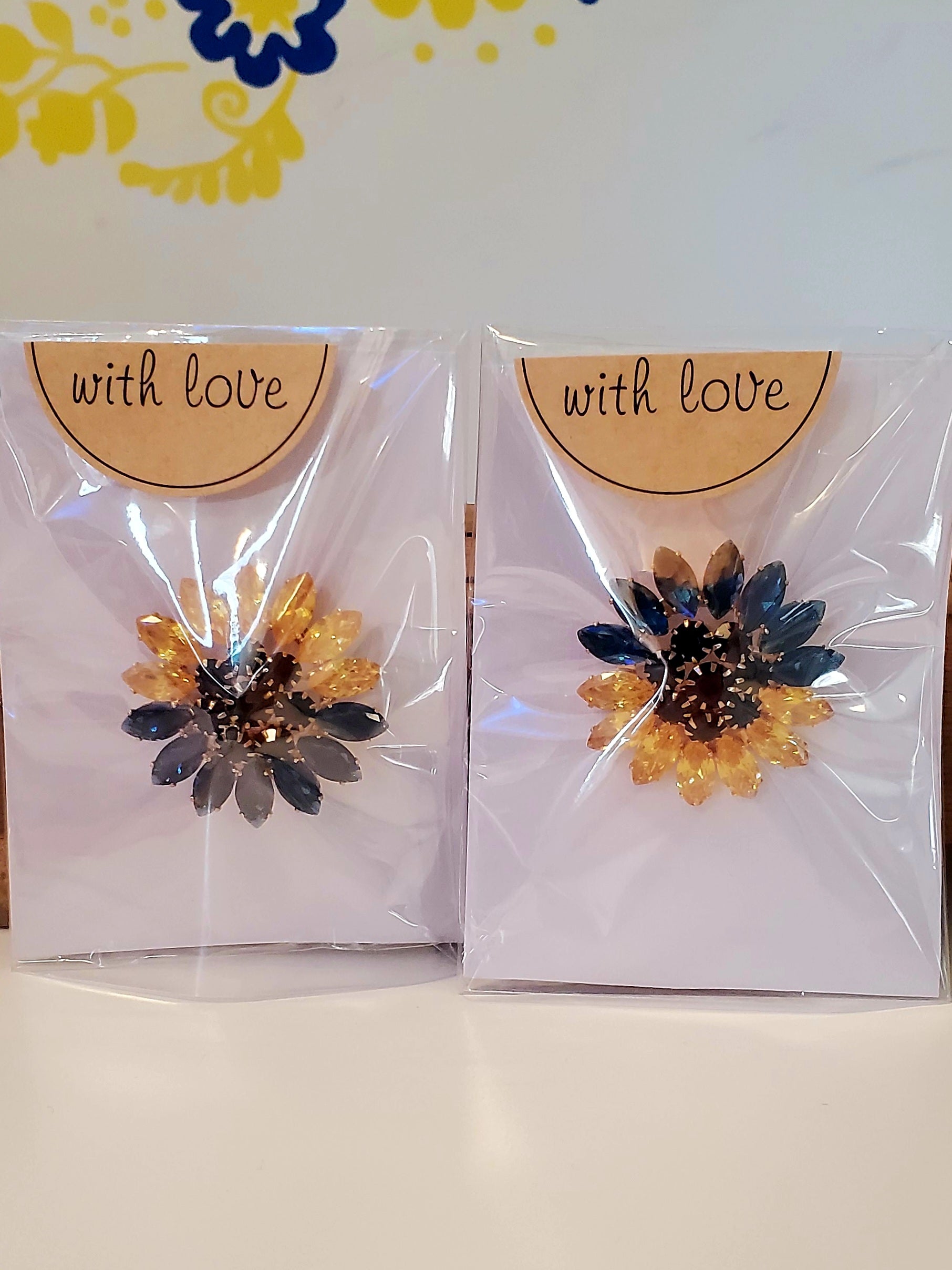 Brooch "Sunflower yellow\blue"