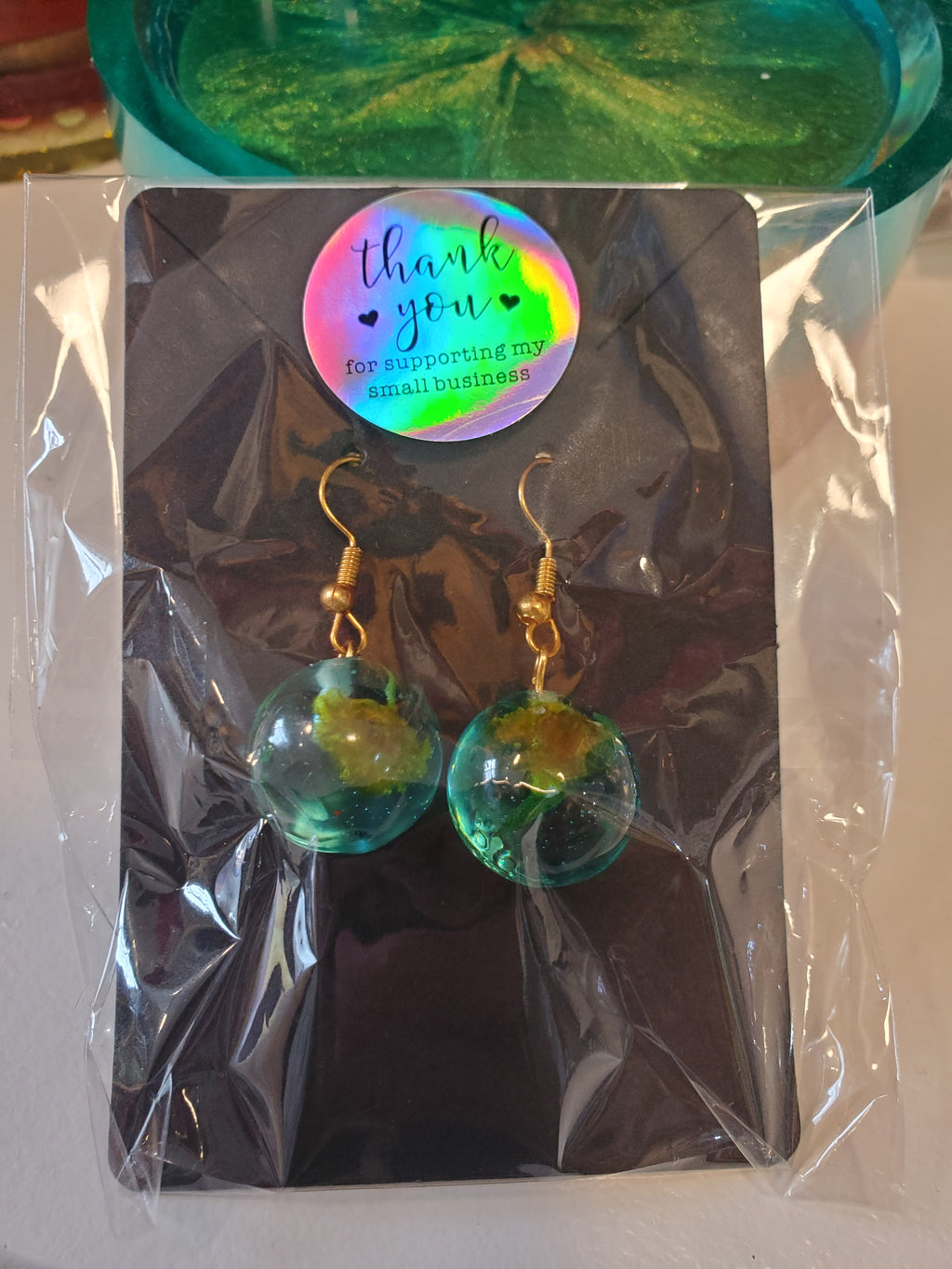 Earrings with flowers/cube of two colors