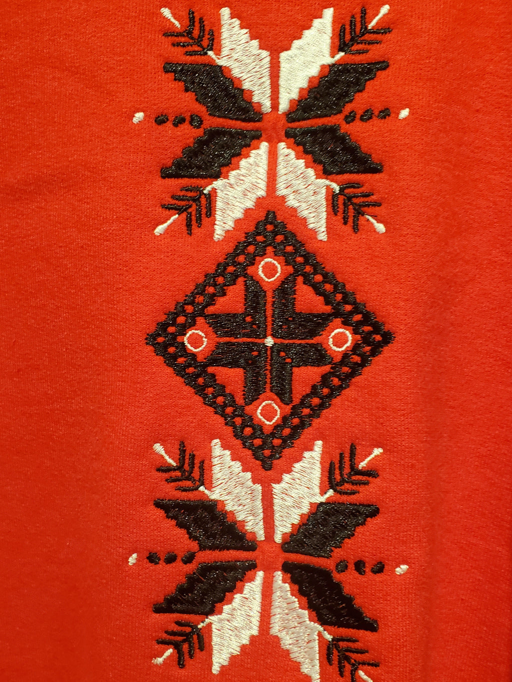 Hoodie embroidered with ornament, Red, M, L, XL