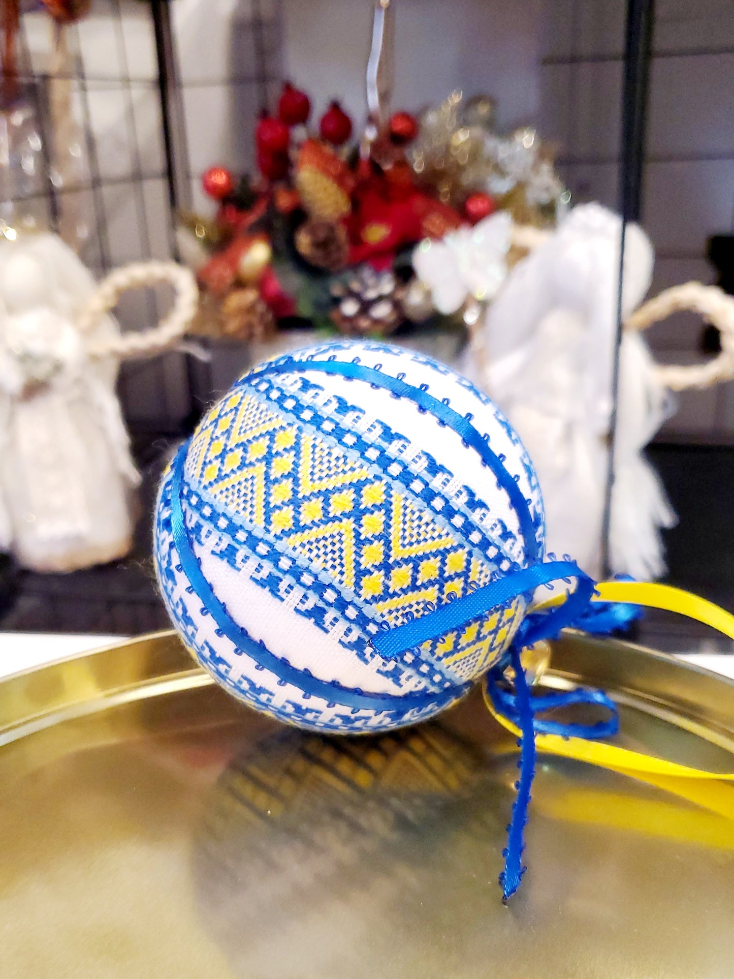 Christmas Ball UA Mix T1