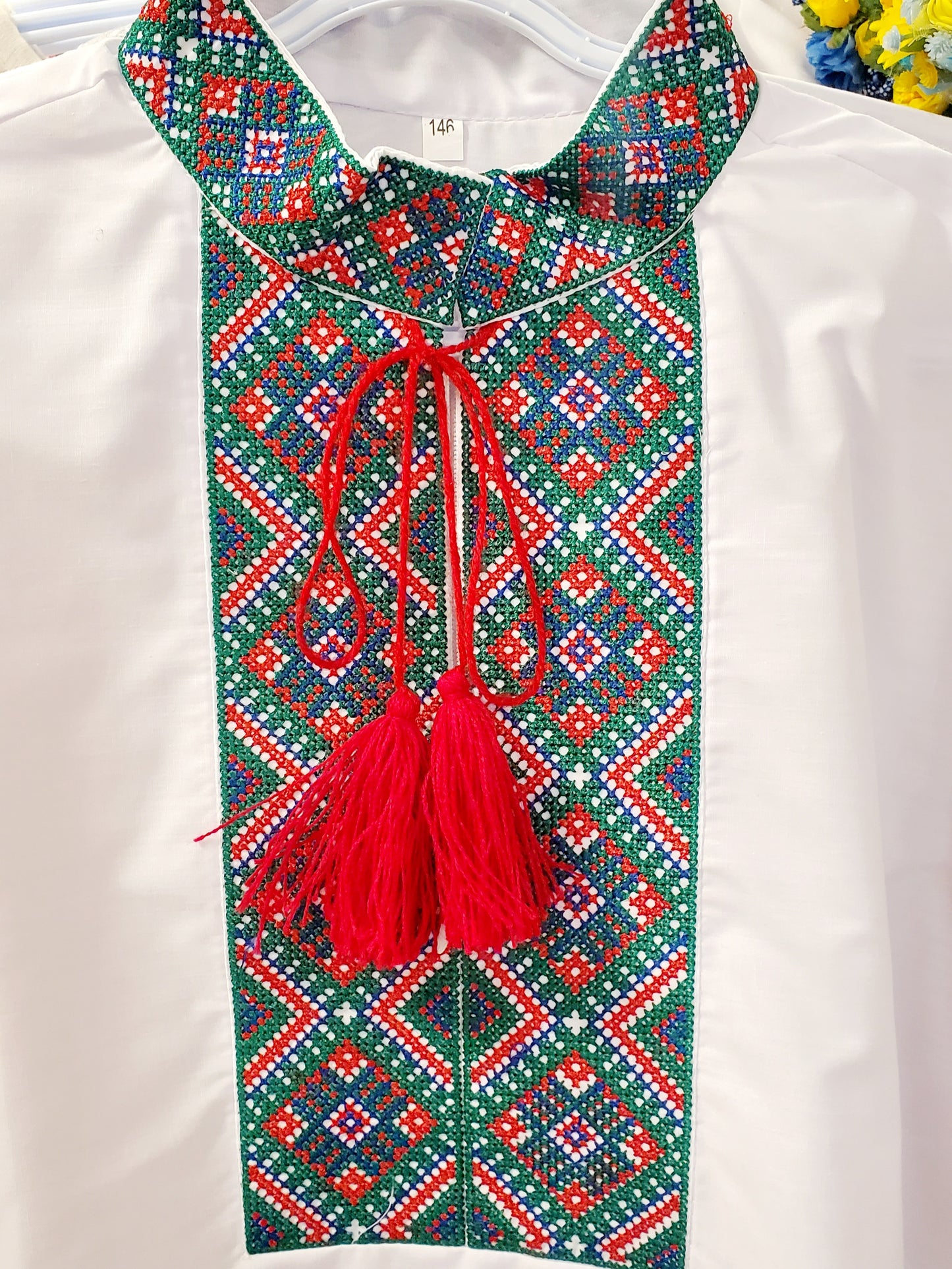 Embroidered youth shirt, size 146