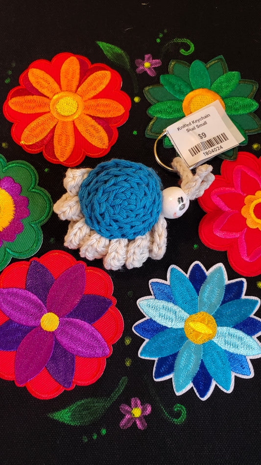 Knitted Keychain Snail small
